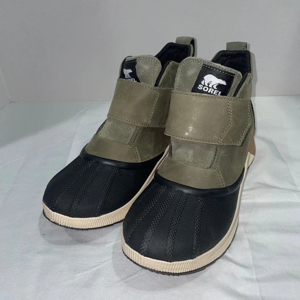 Sorel‎ Out N About III Conquest Waterproof Boots Olive Green Black Womens 9 New